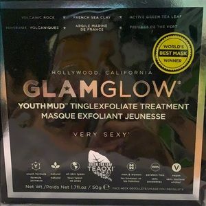 Glam Glow YouthMud Tinglexfoliate Treatment